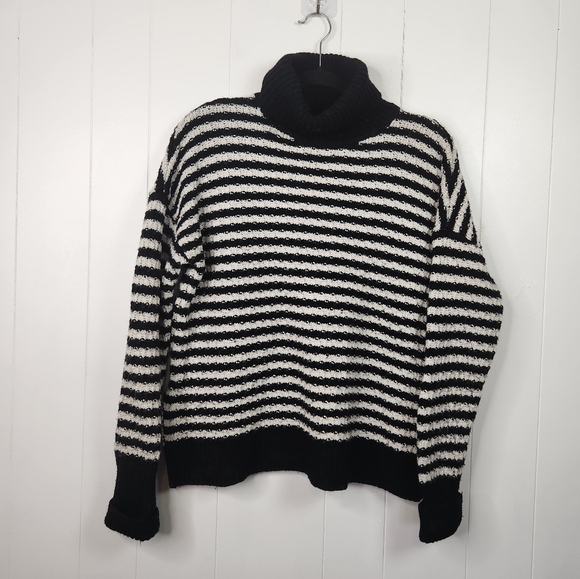 Gap Oversized Black & White Turtleneck Cowl Sweater Merino Wool Slouchy Medium - Picture 2 of 5